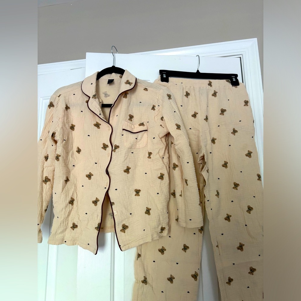 Pj set - Picture 1 of 4